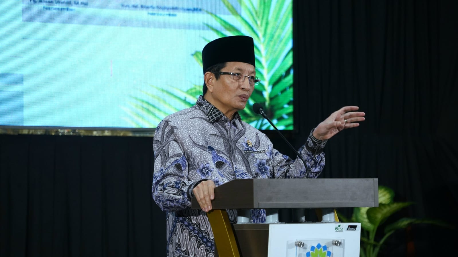 Menag,Nasaruddin menyampaikan pidato kunci Halaqah Ditjen Pesantren