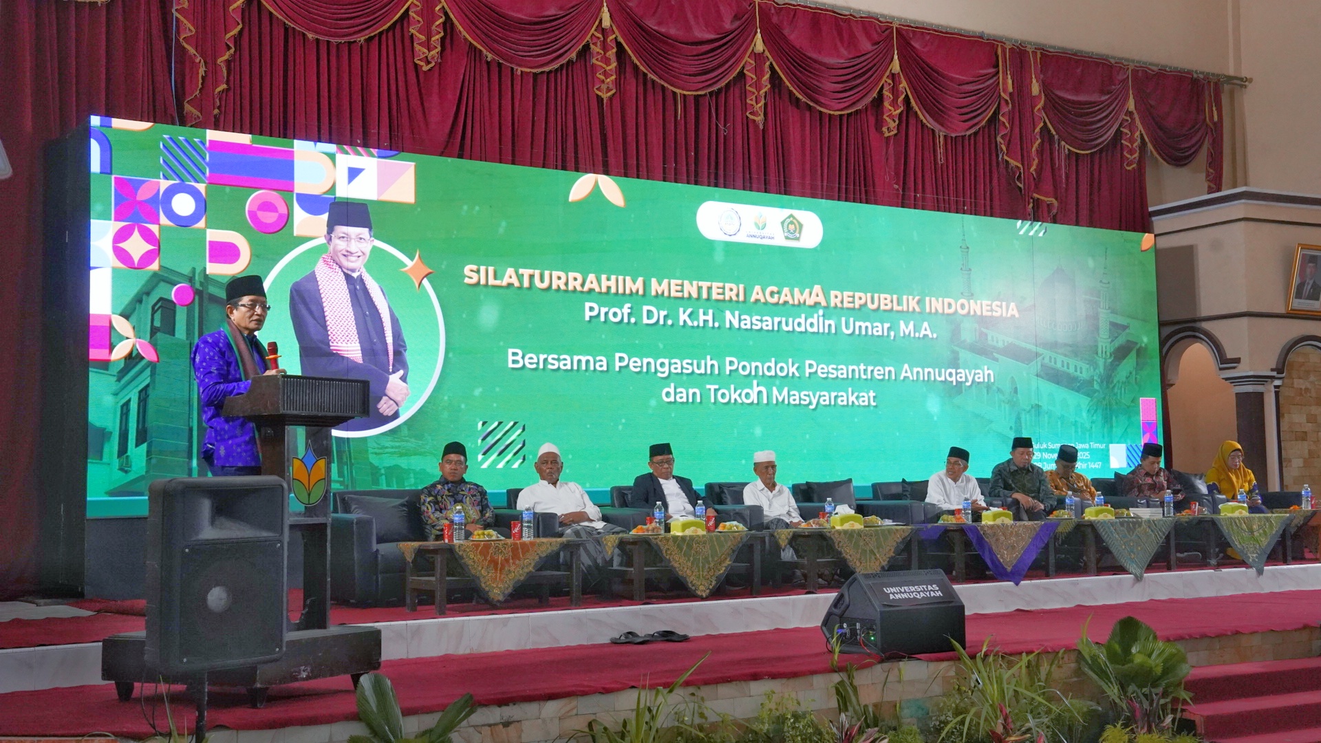 Menag Nasaruddin Umar saat memberikan sambutan pada acara Silaturahmi bersama Pengurus PP Annuqayah