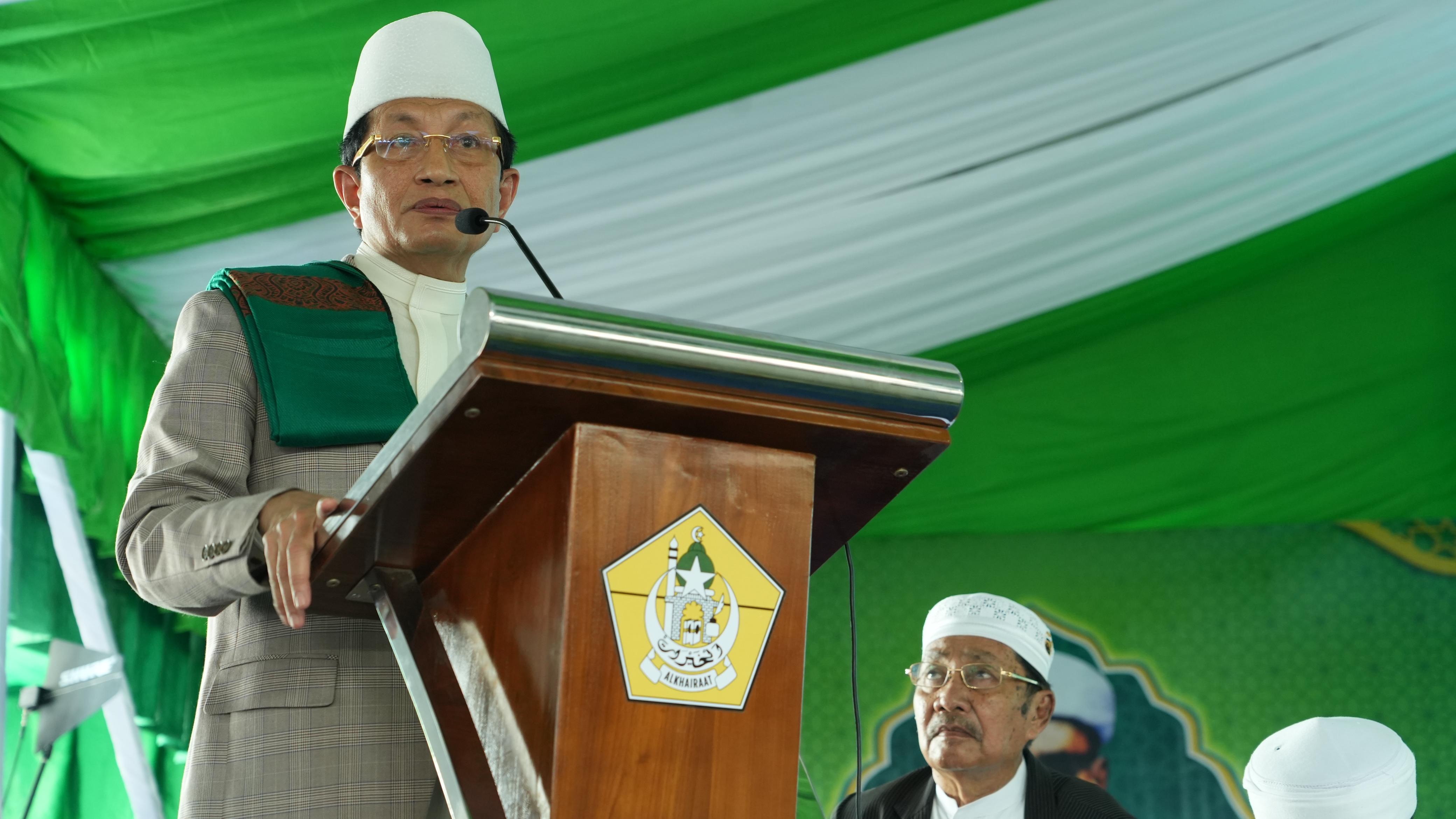 Menteri Agama (Menag) menghadiri Haul Guru Tua Habib Idrus bin Salim Al-Jufri di Pondok Pesantren Al Khairaat, Palu, Sulteng. Rabu (1/4/2026)