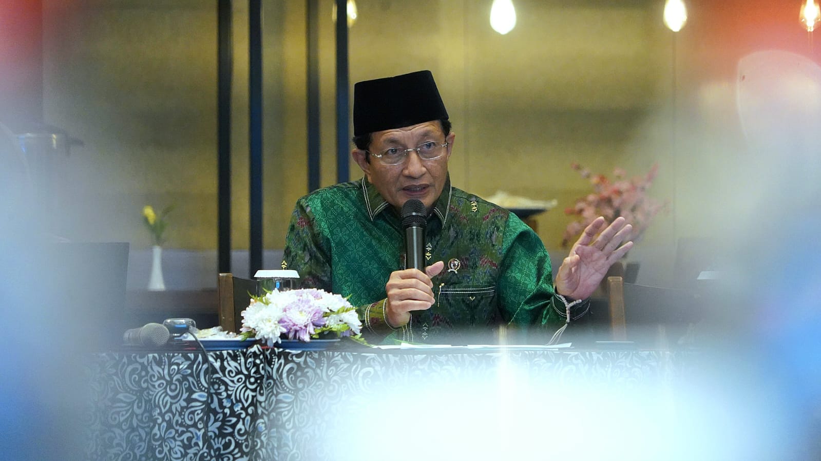 Menurut Menag, persoalan kekerasan di lingkungan pendidikan Islam tidak bisa diselesaikan secara parsial atau hanya mengandalkan langkah jangka pendek