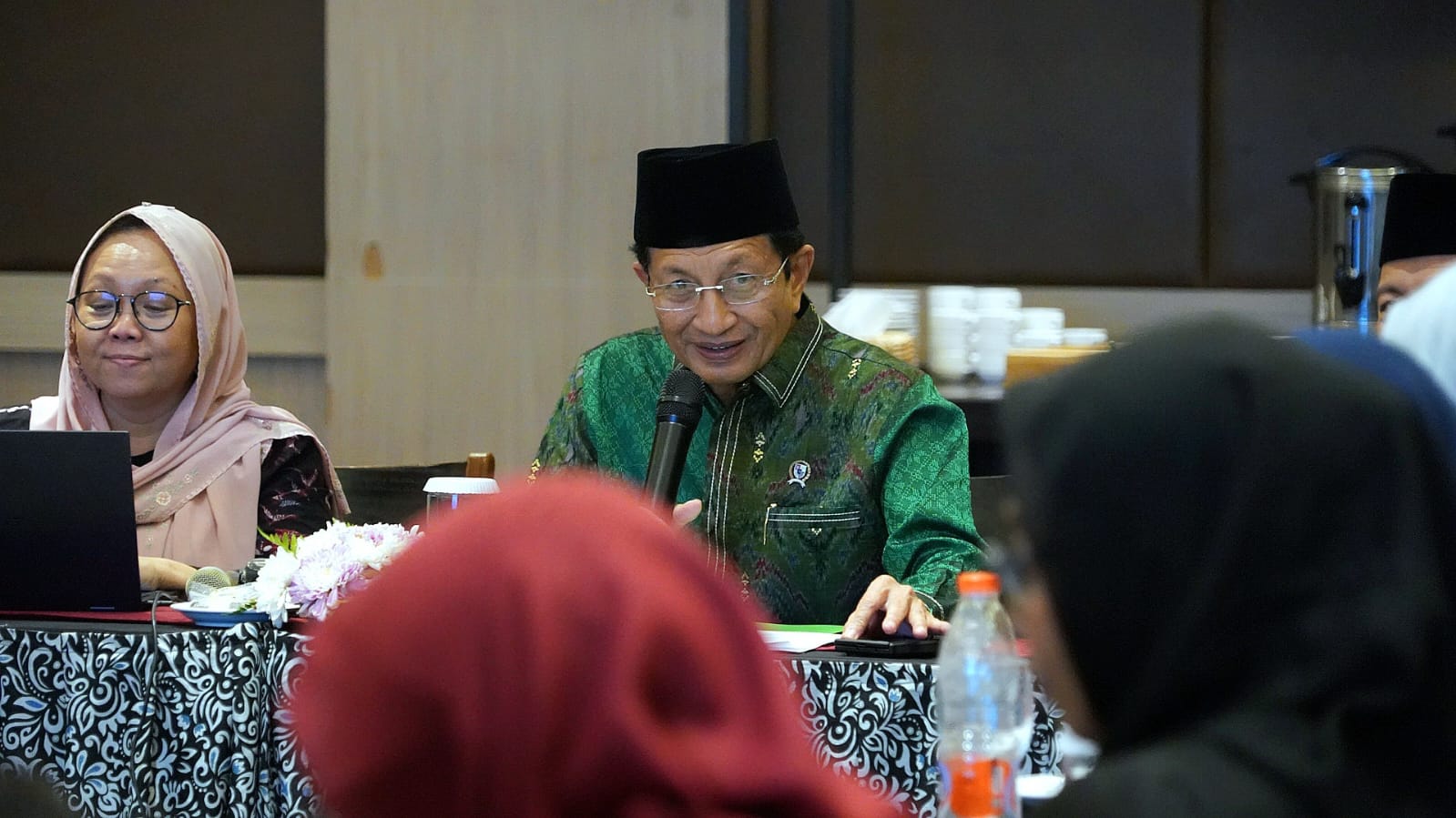 Menag turut mengajak seluruh pihak membangun kolaborasi dalam memperkuat perlindungan anak di lingkungan pesantren sekaligus melakukan mitigasi krisis komunikasi secara bersama-sama