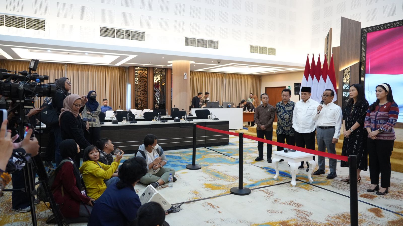 Doorstop usai Rapat Tingkat Menteri Penyelenggaraan Gerakan #RuangAmanNyamanAna