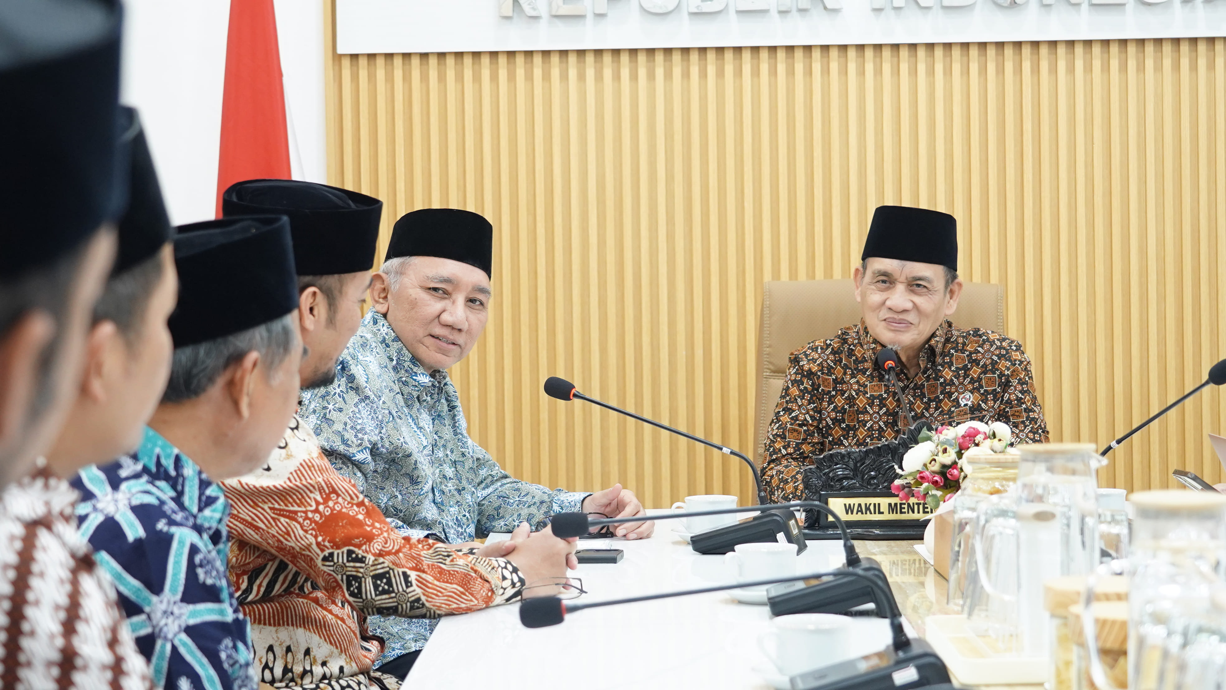 Wamenag Apresiasi Kesiapan Dapur MBG Berbasis Wakaf Mandiri di Lingkungan Pesantren Darunnajah
